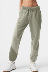 Make Waves Sweatpant - Limestone Tonal