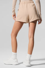 Accolade Short - Macadamia