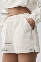 Alumni Short - Ivory