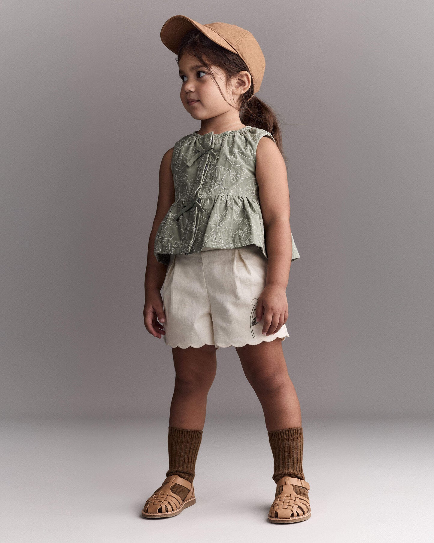 Toddler Girl Floral Scalloped Shorts - Cream