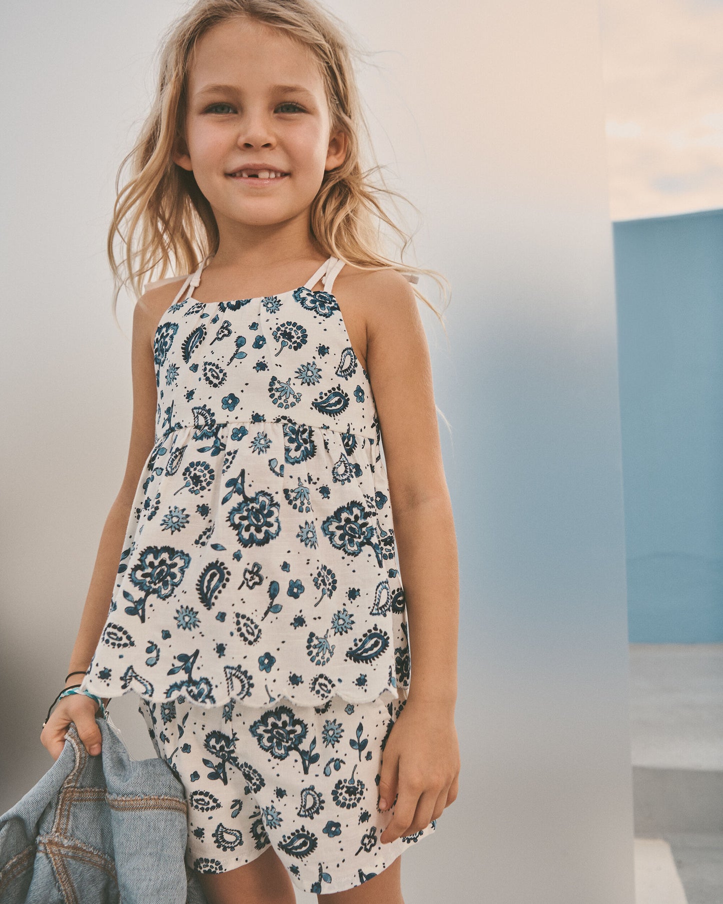 Toddler Girl Paisley Shorts - Blue/Ivory